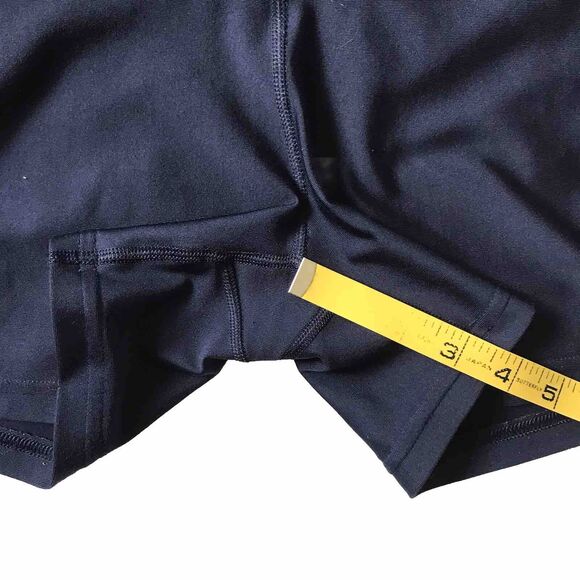 Womens Under Armour Biker Compression Booty Yoga Active Gym Shorts XS/ S ? 3.5” - Picture 7 of 8